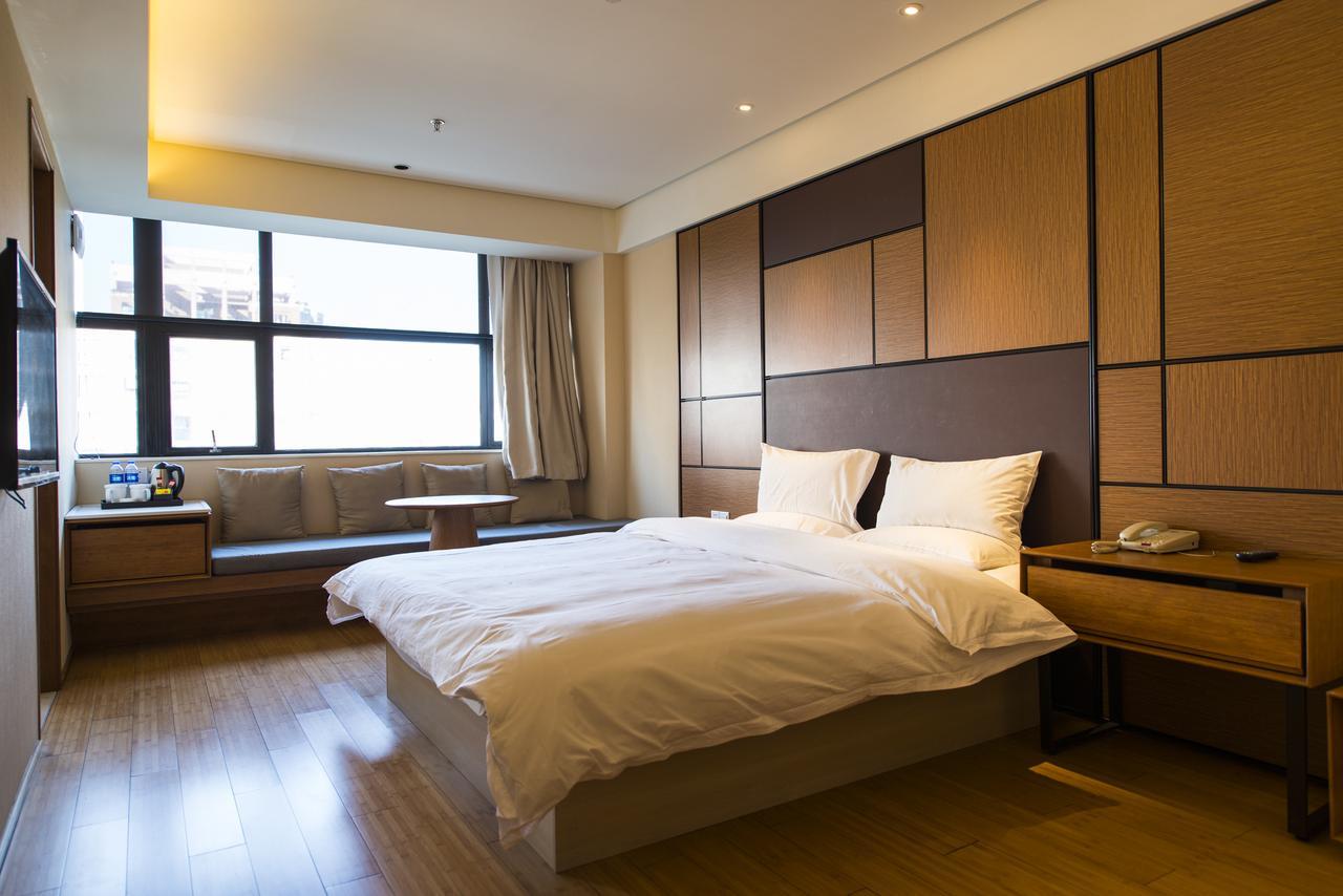 Ji Hotel Shanghai Hongqiao Transport Hub Linkong Zone Exterior foto