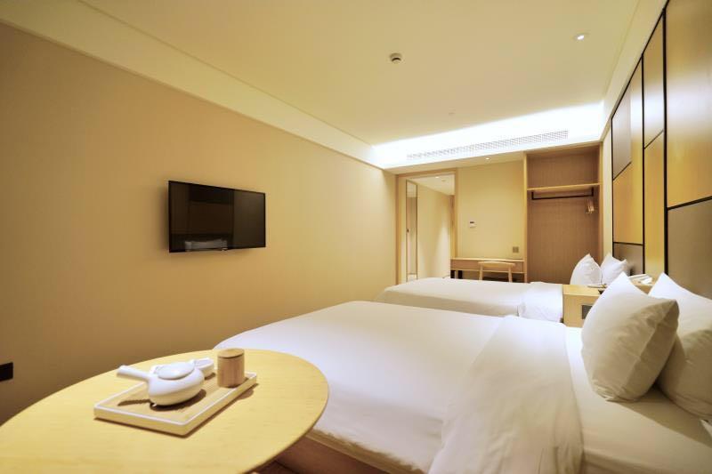 Ji Hotel Shanghai Hongqiao Transport Hub Linkong Zone Exterior foto
